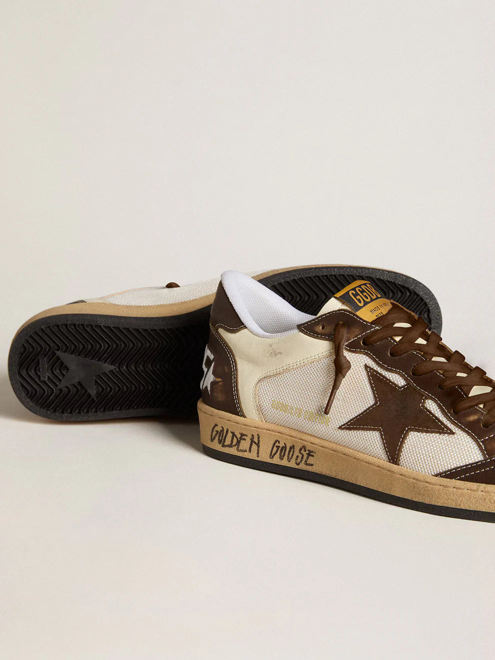 Ball Star en cuir nappa et en résille avec étoile en daim et empiècements en cuir marron